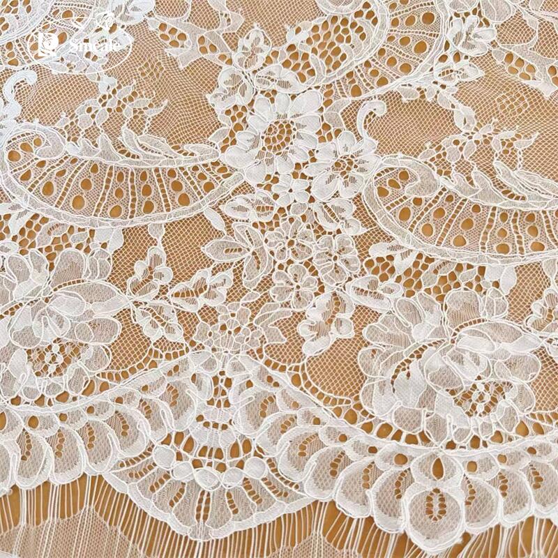 Wedding Dress Supply - 3 Meter. Kain renda bordir pinggir