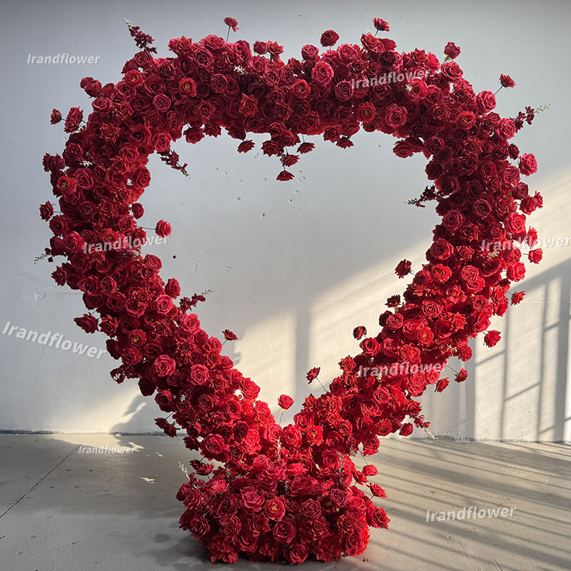 Wedding Arch Flower - Bunga Buatan Berbentuk Lengkungan Hati Merah