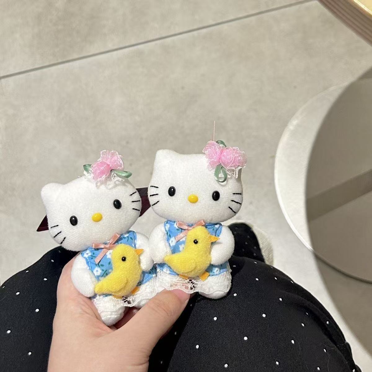 Boneka Hello Kitty Memeluk Beb - Good Floral & Wedding Decor Supply ulasan dan harga